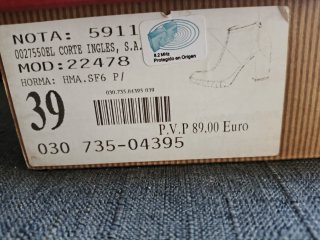 Botines negros nuevos marca weekend
