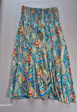 Saia comprida estampada