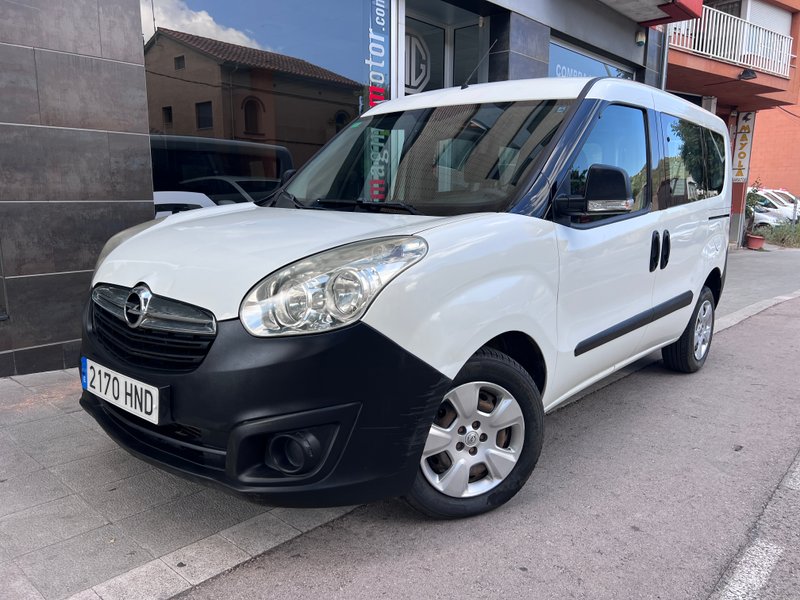 140€/Mes Opel Combo 1.3cdti 90cv Combi 2012 - foto 1