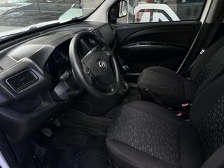 140€/Mes Opel Combo 1.3cdti 90cv Combi 2012