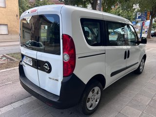 140€/Mes Opel Combo 1.3cdti 90cv Combi 2012