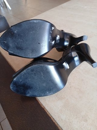 Tacones charol Green Coast negros