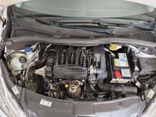 Peugeot 208 2016