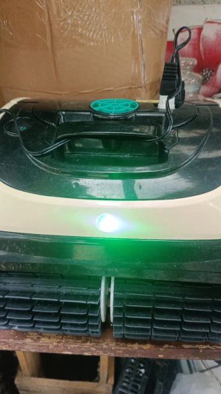WYBOT C1 Robot Limpiafondos Piscina