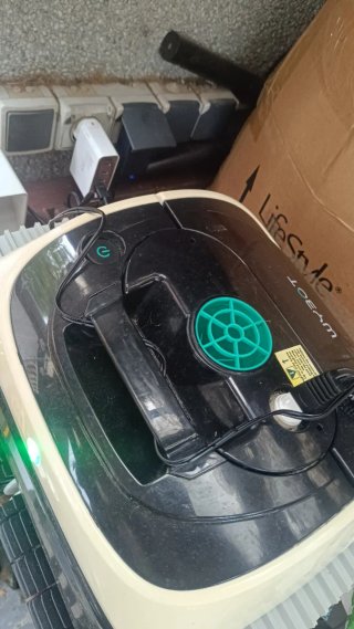 WYBOT C1 Robot Limpiafondos Piscina