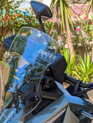 Parasol y Protector TFT Zontes 368G