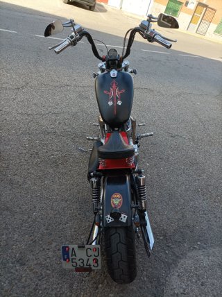 Suzuki Intruder VS800 Custom