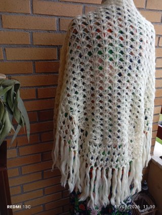 Chal de lana vintage beige