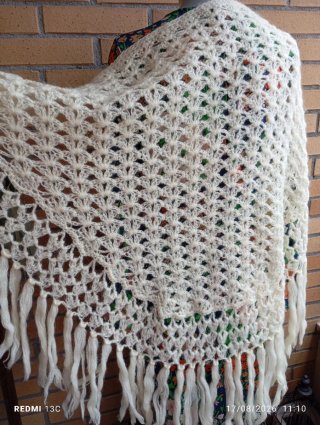 Chal de lana vintage beige
