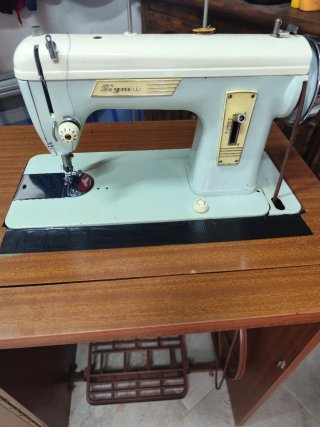 Máquina de coser Sigma