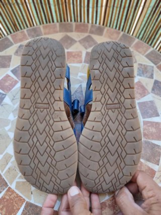 Sandalias Primigi Azul y Amarillo DE PIEL