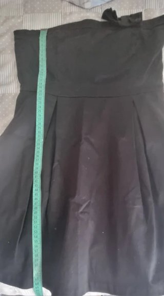 Vestido negro palabra de honor con lazo