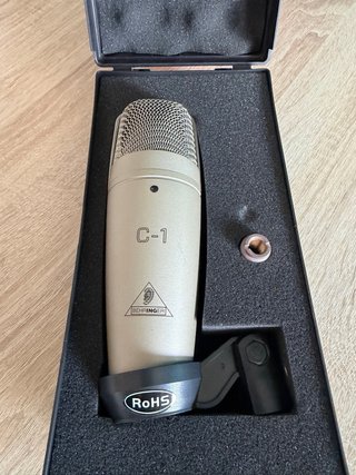 Micrófono Behringer C-1 con estuche