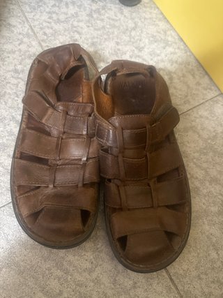 Sandalias piel para hombre