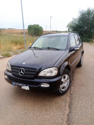 Mercedes-Benz Clase M 2001