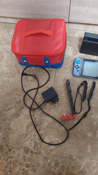 Nintendo Switch Azul/Rosa + Accesorios