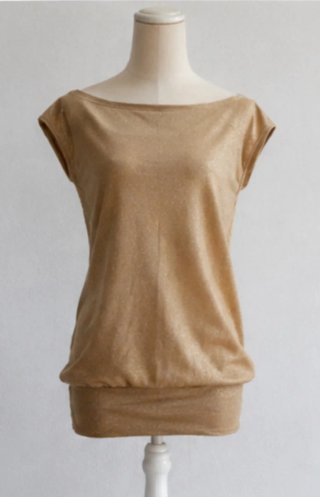 Blusa dorada escote barco