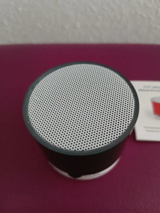 Altavoz Bluetooth Verde y Blanco