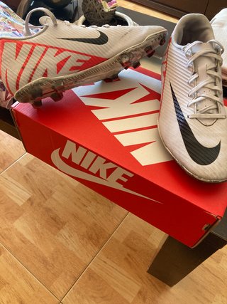 Zapatillas Nike Fútbol Césped Talla 42