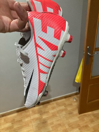 Zapatillas Nike Fútbol Césped Talla 40
