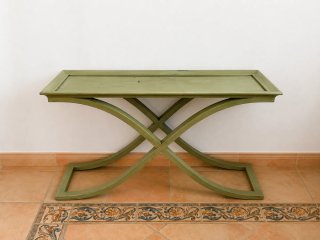 Consola en v verde