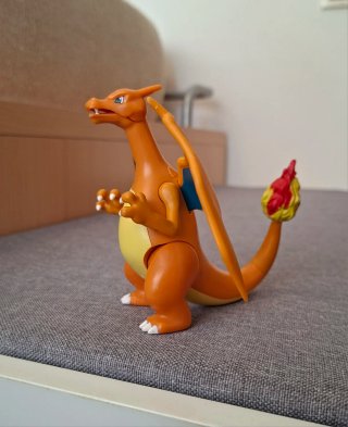 Figura Pokémon Charizard WCT