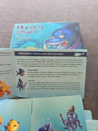 Juego de cartas Hungry Shark