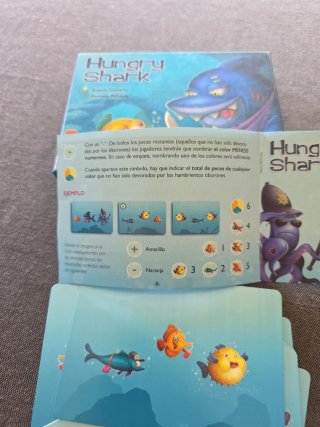 Juego de cartas Hungry Shark