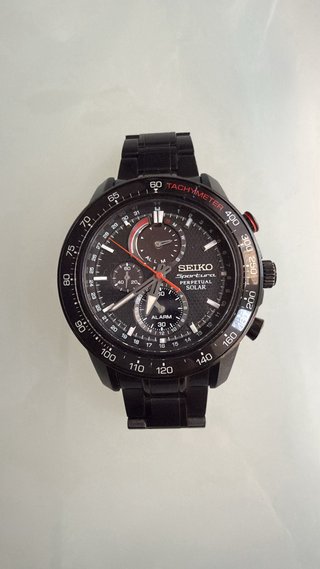 Reloj Seiko Sportura Perpetual Solar Cronógrafo