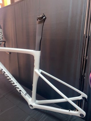 Cuadro de carbono carretera
