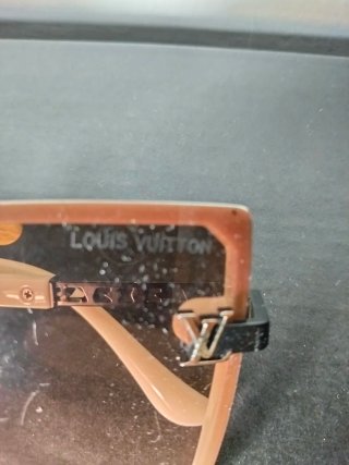 Occhiali da donna Louis Vuitton Beige/Marrone