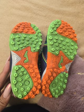 Zapatos de fútbol Joma niño  talla25