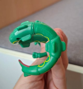 Figuras Pokémon Torchic y Rayquaza McDonald's