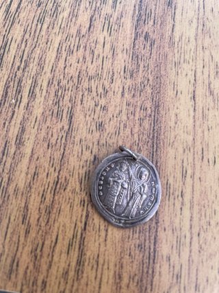 Anillo de Plata con Detalles Dorados