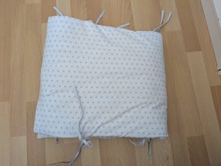 2 Chichoneras con relleno cuna marca Artemur