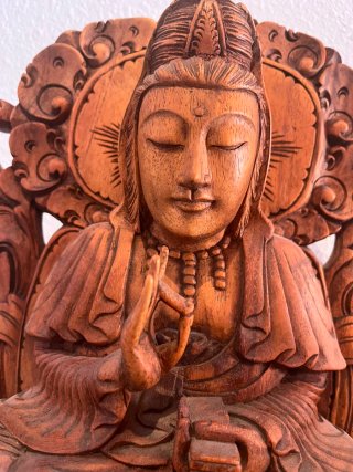 Escultura de Madera Tallada, Guan Yin