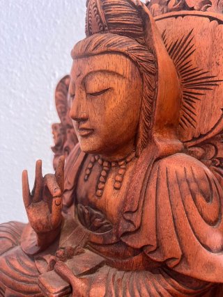Escultura de Madera Tallada, Guan Yin