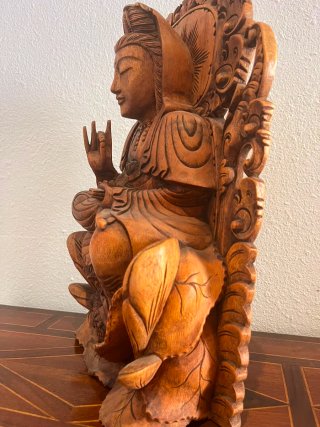 Escultura de Madera Tallada, Guan Yin
