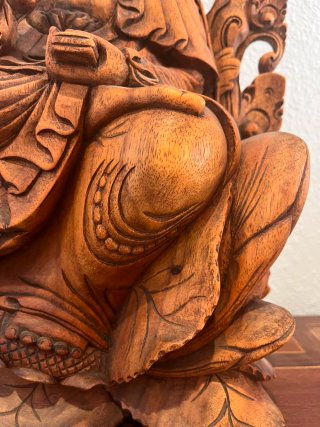 Escultura de Madera Tallada, Guan Yin