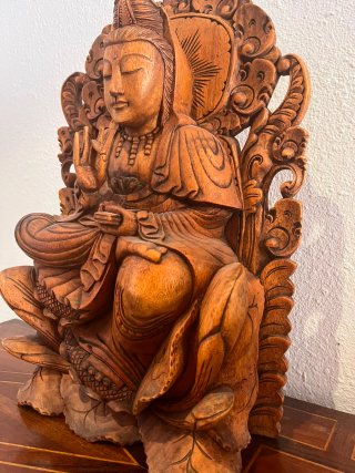 Escultura de Madera Tallada, Guan Yin