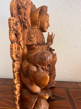 Escultura de Madera Tallada, Guan Yin