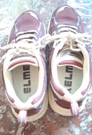 Zapatillas Kelme Talla 39 granate