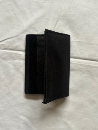 Cartera DYC Negra
