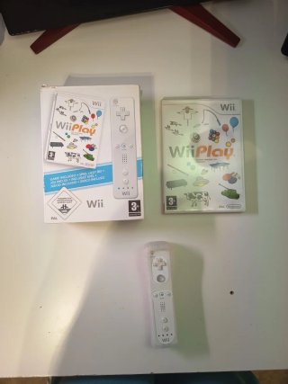 Pack Wii con Wii Play y Mando