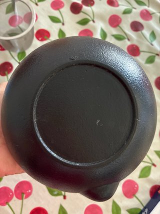 Tetera de hierro fundido negra IBILI