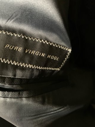 Traje de hombre negro