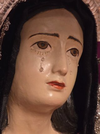 Dolorosa Antequerana de terracota con urna