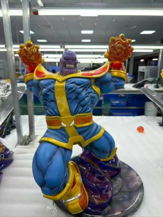 Figura Thanos Evil Studios