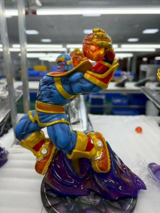 Figura Thanos Evil Studios