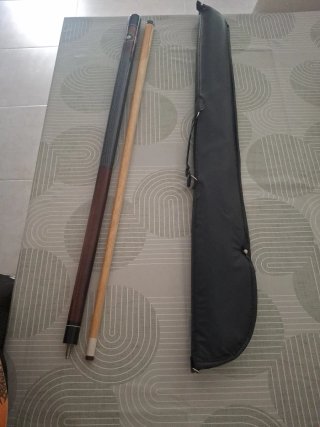 Taco de billar con funda